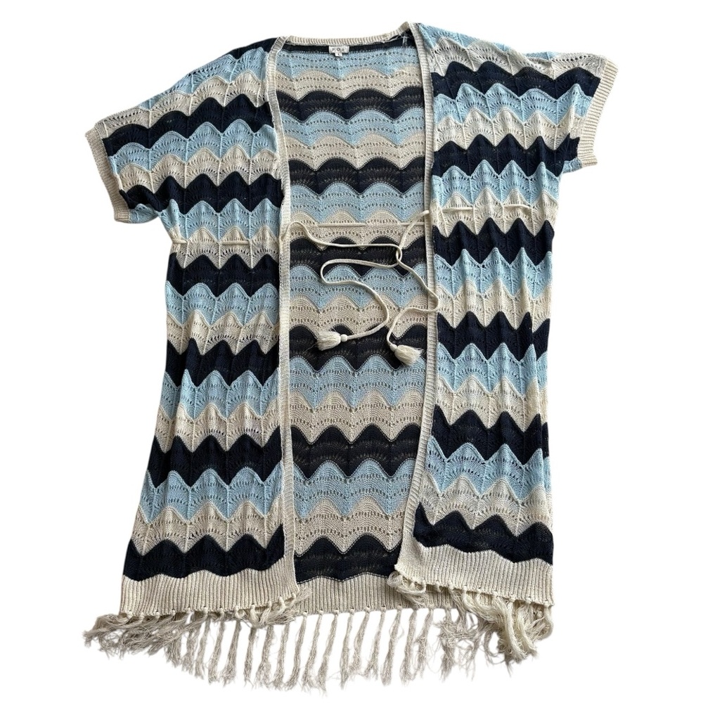 Chevron Patterned Open Front short sleeve cardigan